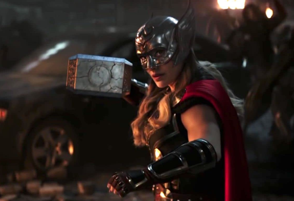 Crítica Thor: Amor e Trovão